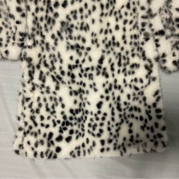 NWT Snow Leopard Faux Fur Plus Size Coat L - Picture 11 of 14